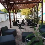 Tiszaliget Es Szallo * Szolnok