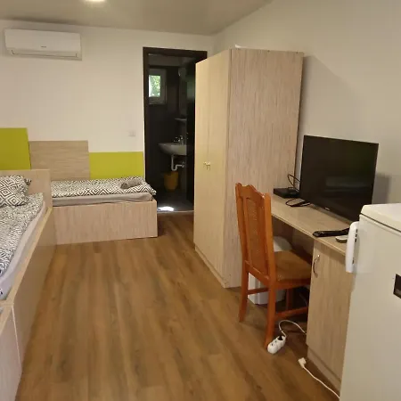 Tiszaliget Es Szallo Bed & Breakfast Szolnok