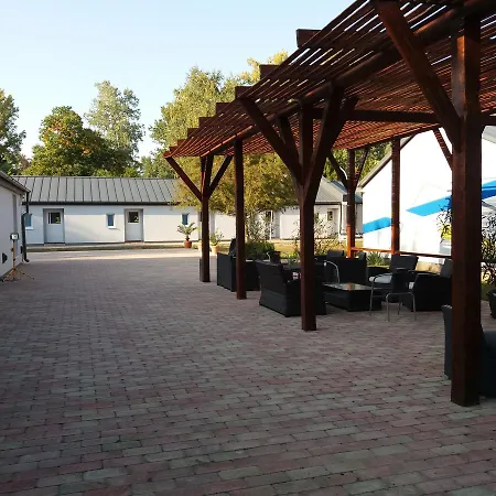 Bed & Breakfast Tiszaliget Es Szallo Szolnok