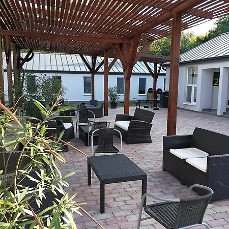 Tiszaliget Es Szallo Bed & Breakfast *